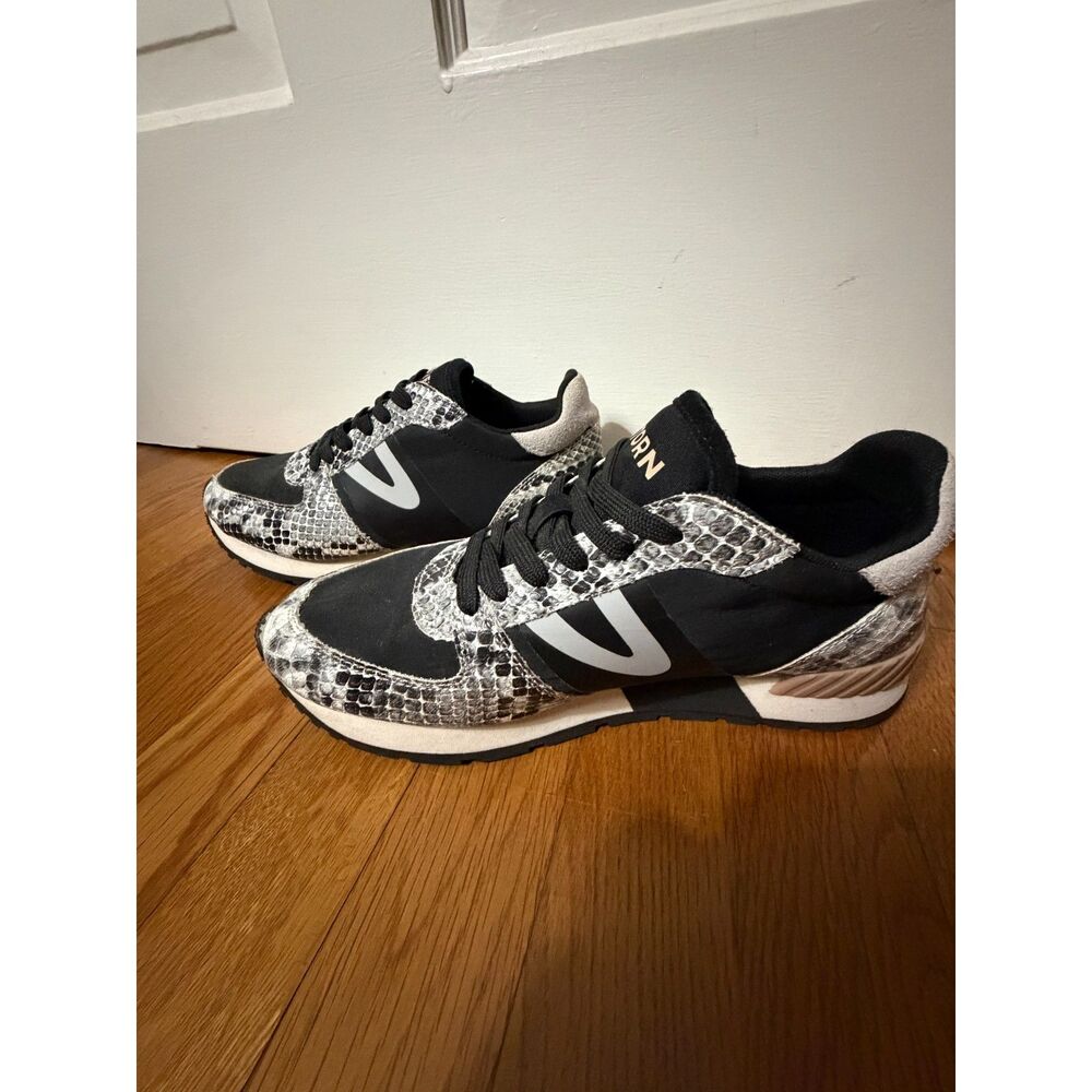 Chic Black & Snake Print Fashion Sneakers - Picture 4 of 5